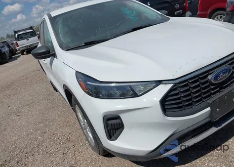 2024 Ford Escape Active z USA, uszkodzony, nr VIN 1FMCU0GN8RUA82631